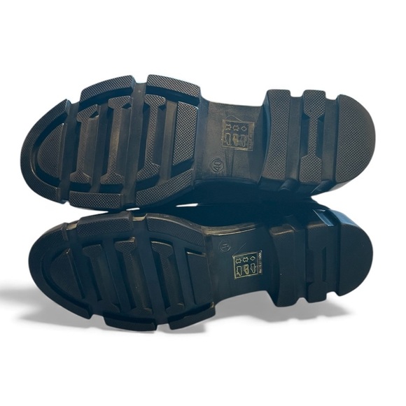 Free People Black Suede Brooks Chelsea Boots - Picture 6 of 8